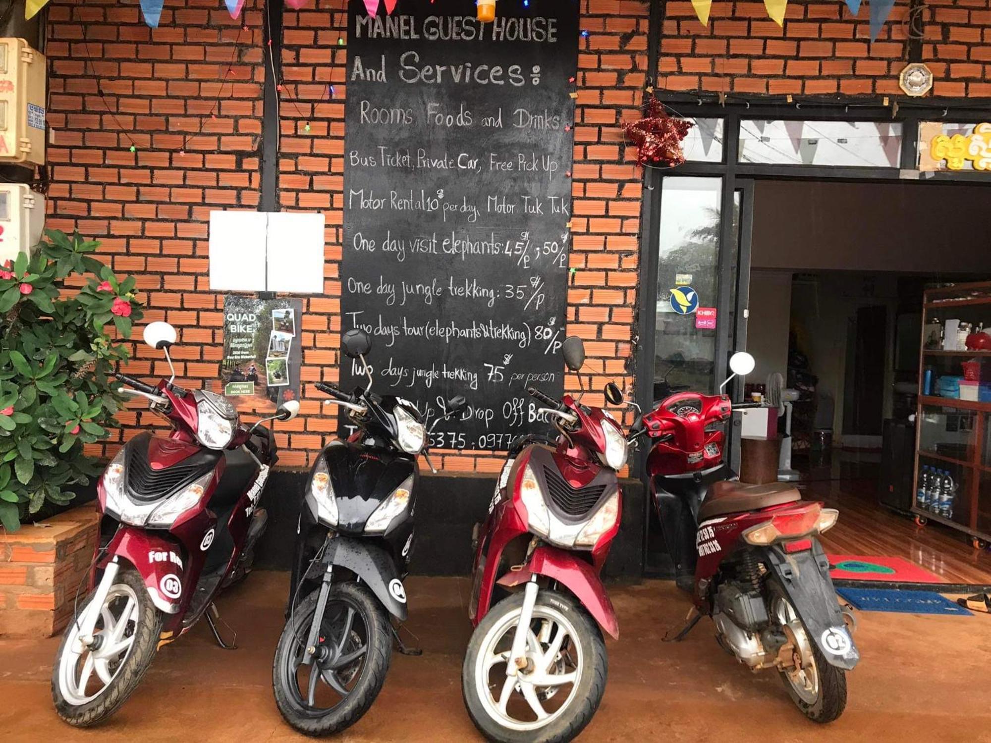 Manel Guesthouse And Restaurant 센 모노롬 외부 사진